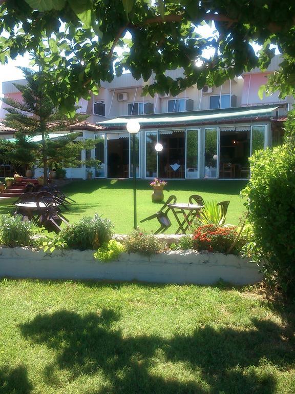 Evoikos Beach & Resort Livanatai Luaran gambar